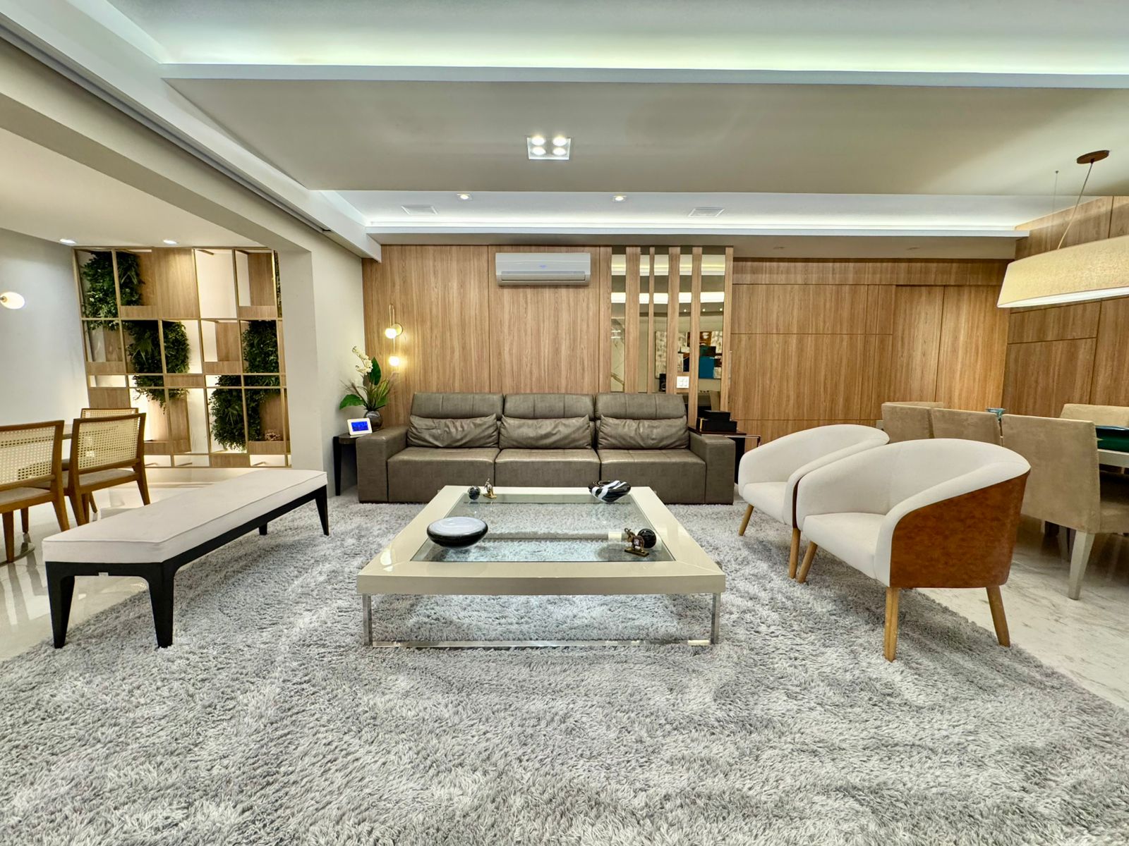Seven Luxury Real State